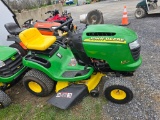 John Deere L111 Riding Mower (Runs)(Dealer Trade In)