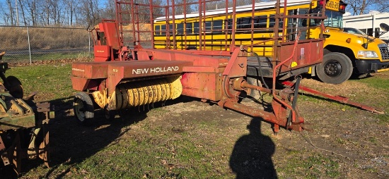 New Holland 310 Square Baler