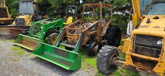 2020 John Deere 4052R Tractor w/Loader (Salvage)