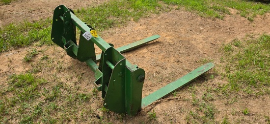John Deere Pallet Forks