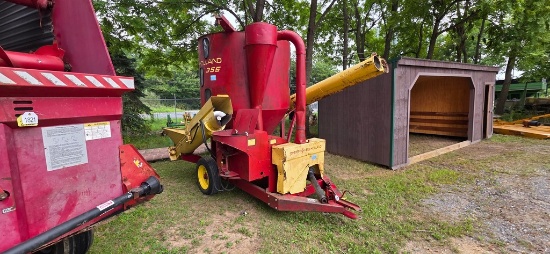 New Holland 355 Grinder Mixer