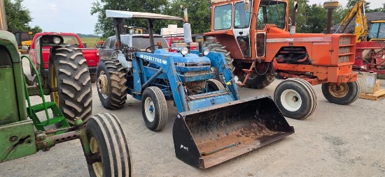 Ford 3910 Tractor w/Loader (RUNS)