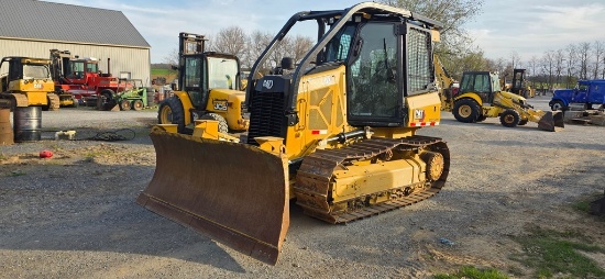 2023 Cat D3 Dozer (RIDE AND DRIVE)