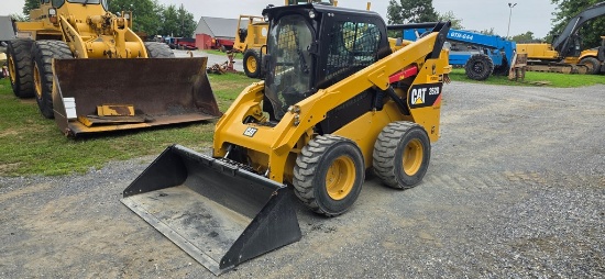 2015 Cat 252D Skidloader (RIDE AND DRIVE)