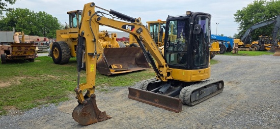2013 Cat 303.5ECR Mini Excavator (RIDE AND DRIVE)