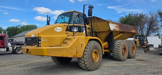 2011 Cat 740 Haul Truck (RIDE AND DRIVE)