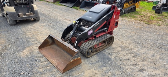 2014 Toro Dingo TX425 Mini Skidsteer (RIDE AND DRIVE)