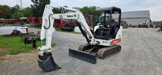 2002 Bobcat 331D Mini Excavator (RIDE AND DRIVE)