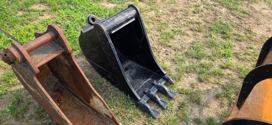 Cat 18" Excavator Bucket