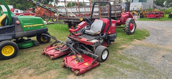 Toro Groundmaster 3500-D Sidewinder Mower (RUNS)(SMOKES)
