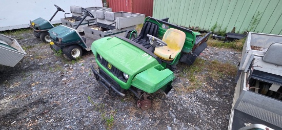 John Deere Turf TX Gator