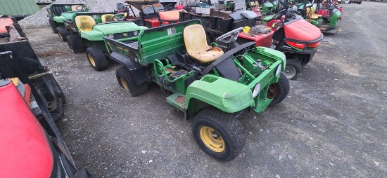 John Deere Gator
