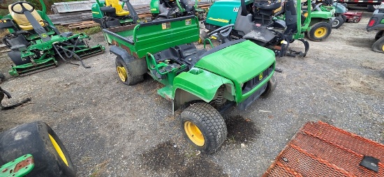 John Deere Gator