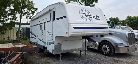 Terry Resort 5th Wheel Camper (TITLE)