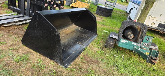 New Swict 84" Skidloader Material Bucket