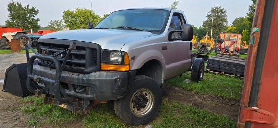 2001 Ford F-250 Truck (Not Running)(Salvage Title)