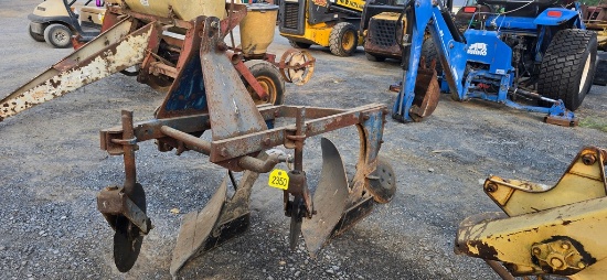 Ford 101 3pt. 2 Bottom Plow