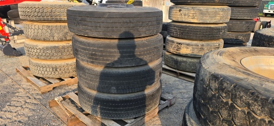 4-11R22.5 Truck Tires & Rims