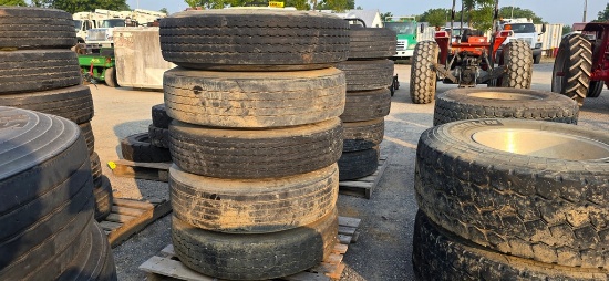 5-11R22.5 Truck Tires & Rims