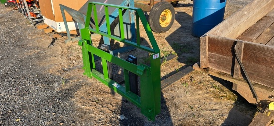 New Kivel John Deere 3500 lb. Pallet Forks