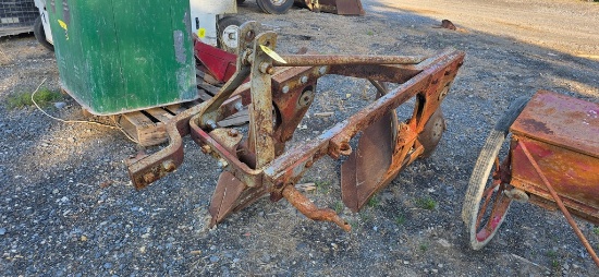 Massey Ferguson 3pt. 2 Bottom Plow