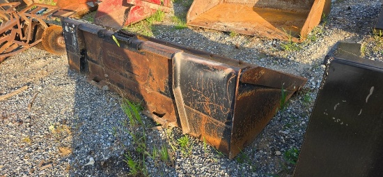 John Deere 76" Skidloader Bucket