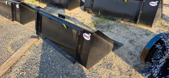 New Swict 60" Skidloader Bucket