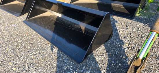 New Swict 84" Skidloader Bucket