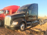 2011 Kenworth T700 T/A Sleeper Truck Tractor