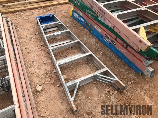 (1) 6ft Aluminum Step Ladder