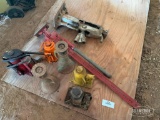 Qty of Hi-Lift Jacks, House Jacks, Buggy Jack, Hyd Jacks, Assorted Jacks