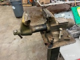 5 1/2in Shop Vice on Pedestal
