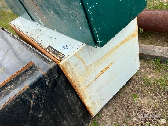 White Toolbox [YARD 2]