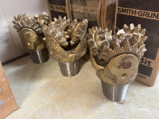 (3) Unused 4-1/2in Smith Gruner OFM Milled Tooth Tricone Rock Drill Bit