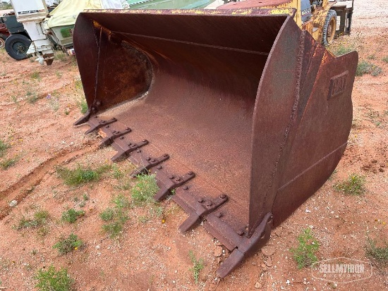 Caterpillar 9ft Wheel Loader Bucket