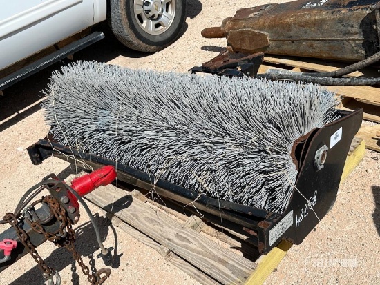 Rad Technologies 8109 Broom Attachment [YARD 2]