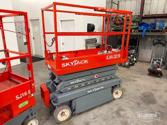 2022 SkyJack SJ3219 19ft Scissor Lift [YARD 2]