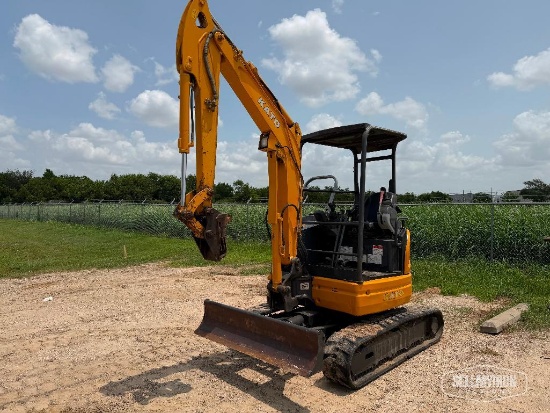 2018 Kato 30V4 Mini Excavator [YARD 2]