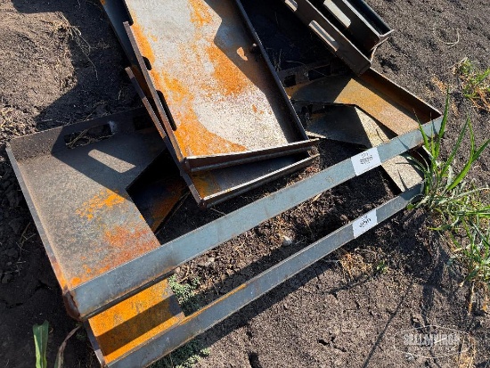 Unused 2026 Wolverine QMP1-16-10T 3/8in Cut Out Mount Plate Skid Steer Attachment [YARD 1]