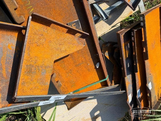 Unused 2026 Wolverine QMP1-16-10T 3/8in Cut Out Mount Plate Skid Steer Attachment [YARD 1]