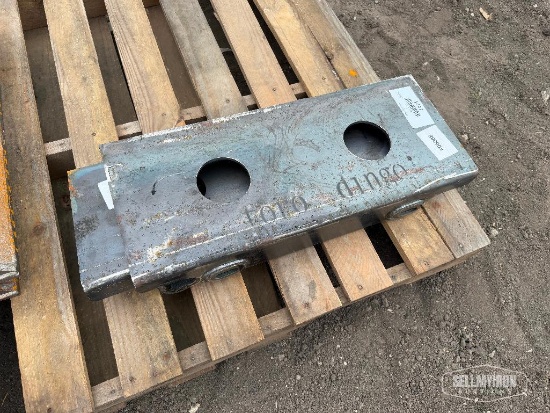(2) Unused 2026 GIYI Dingo Skid Steer Mounting Plates [YARD 1]