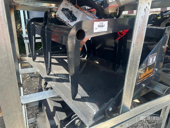 Unused 2026 LandHonor MGB-72-44W 44in Grapple Bucket Mini Skid Steer Attachment [YARD 1]