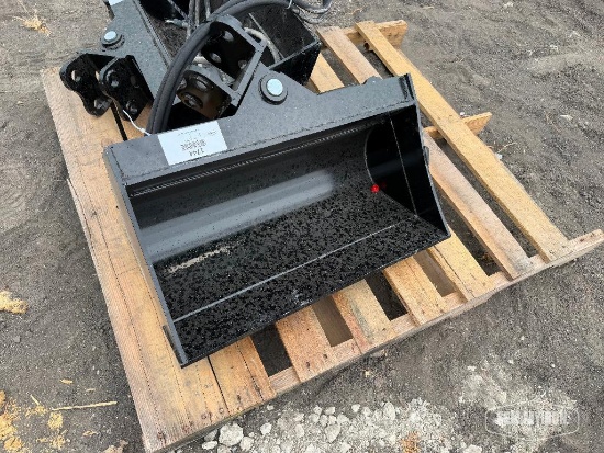 Unused 2026 VICSEC 24 in Tilting Bucket Excavator Attachment [YARD 1]
