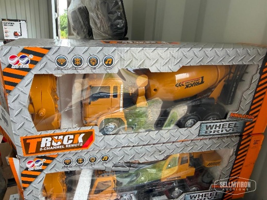 Unused 2026 SKLP Mixer Truck Toy [YARD 1]