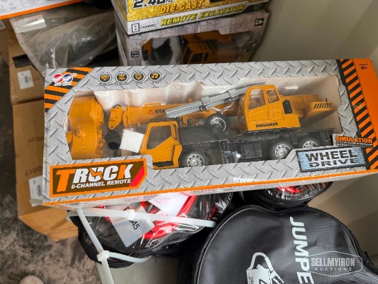 Unused 2026 SKLP Crane Toy [YARD 1]