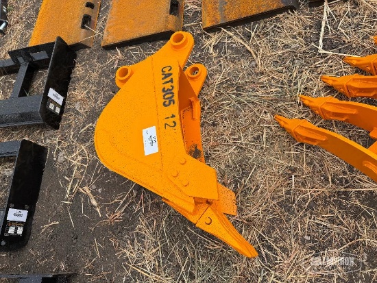 Unused 2026 GIYI GY-BK CAT 305 Excavator Attachment 12-in Bucket [YARD 1]