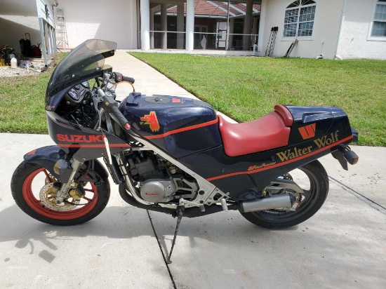 1987 Suzuki RG250 Wolf