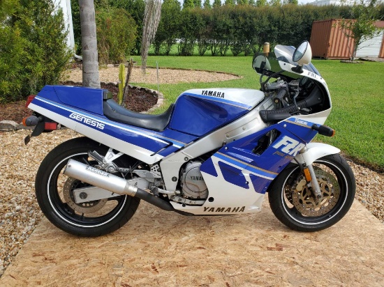 1988 Yamaha FZR1000