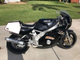 1988 Yamaha FZR400 Race Bike