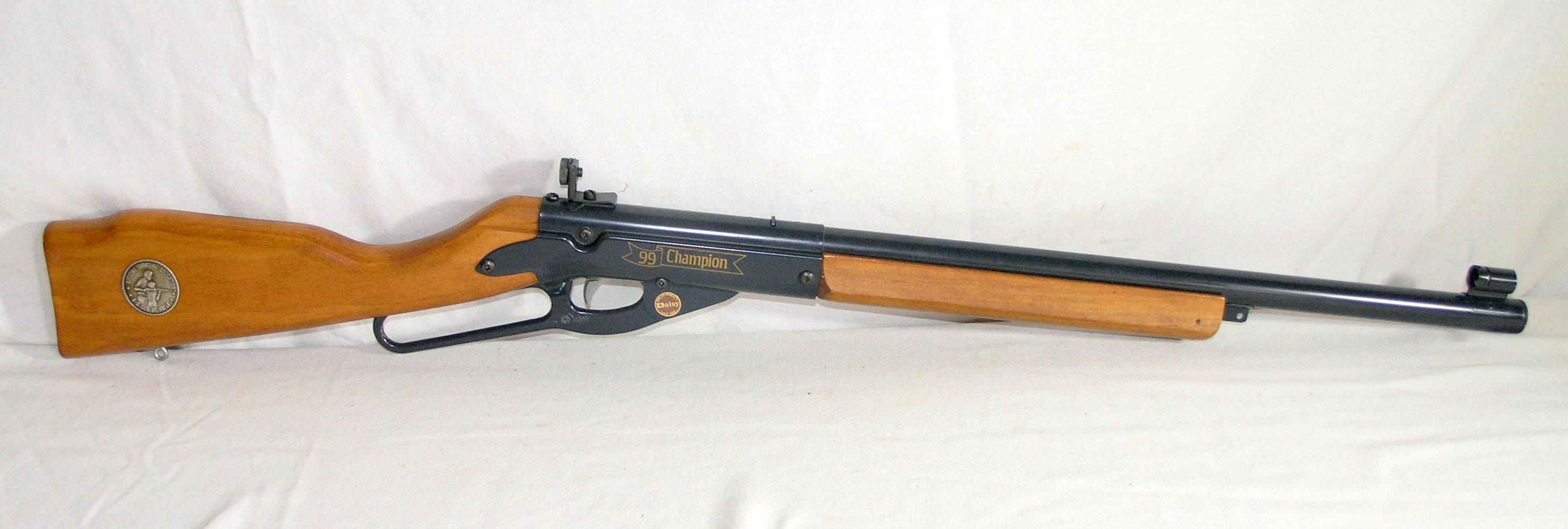 Champion Daisy Model-99 BB Gun. Estimated Value: | Proxibid
